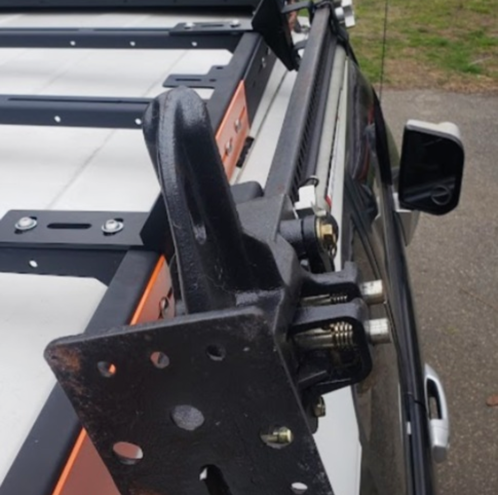 Angled Hi-Lift Mount